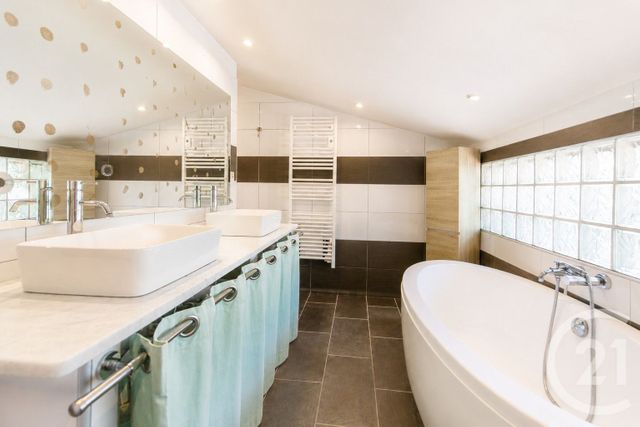 Appartement T5 à vendre - 5 pièces - 131.0 m2 - PORTO VECCHIO - 201 - CORSE - Century 21 Demeures Conseils