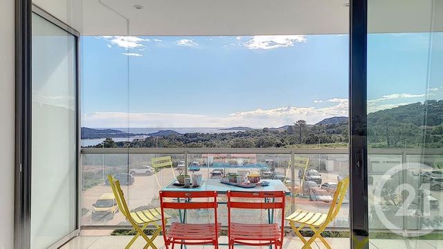 Afficher la photo en grand Appartement T2 à louer - 2 pièces - 62.43 m2 - PORTO VECCHIO - 201 - CORSE - Century 21 Demeures Conseils