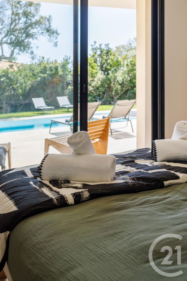 Afficher la photo en grand maison à louer - 5 pièces - 160.0 m2 - ZONZA - 201 - CORSE - Century 21 Demeures Conseils