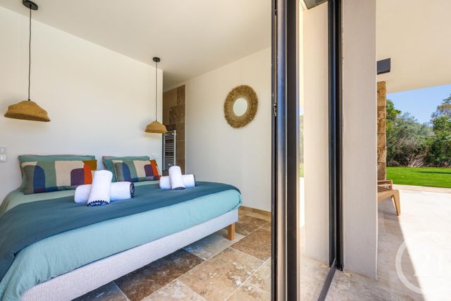 Afficher la photo en grand maison à louer - 5 pièces - 160.0 m2 - ZONZA - 201 - CORSE - Century 21 Demeures Conseils