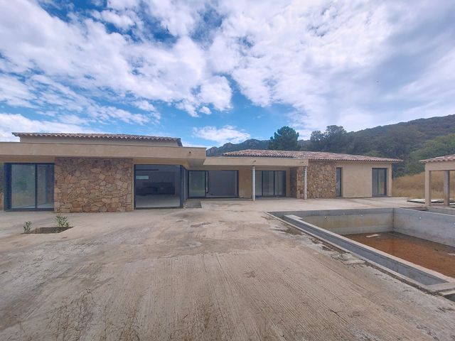 maison à vendre - 7 pièces - 309.21 m2 - PORTO VECCHIO - 201 - CORSE - Century 21 Demeures Conseils