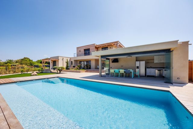 maison à louer - 6 pièces - 237.0 m2 - LECCI - 201 - CORSE - Century 21 Demeures Conseils