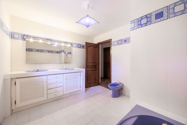 Afficher la photo en grand maison à vendre - 6 pièces - 233.79 m2 - LECCI - 201 - CORSE - Century 21 Demeures Conseils