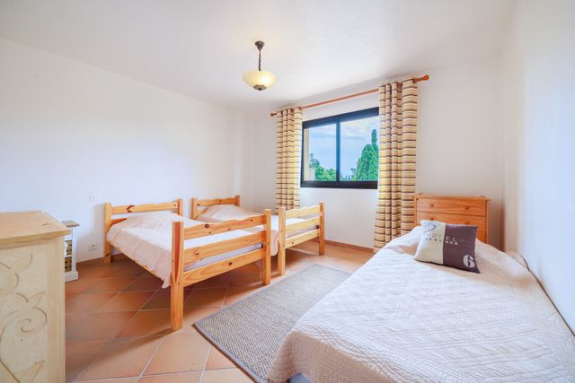 Afficher la photo en grand maison à vendre - 6 pièces - 233.79 m2 - LECCI - 201 - CORSE - Century 21 Demeures Conseils