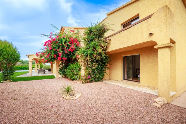 Afficher la photo en grand maison à vendre - 6 pièces - 233.79 m2 - LECCI - 201 - CORSE - Century 21 Demeures Conseils