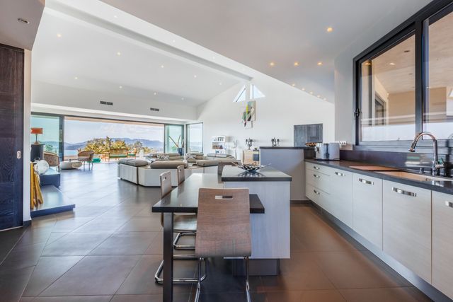 maison à vendre - 10 pièces - 595.0 m2 - ZONZA - 201 - CORSE - Century 21 Demeures Conseils