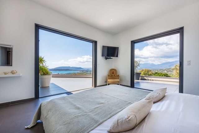 maison à vendre - 10 pièces - 595.0 m2 - ZONZA - 201 - CORSE - Century 21 Demeures Conseils