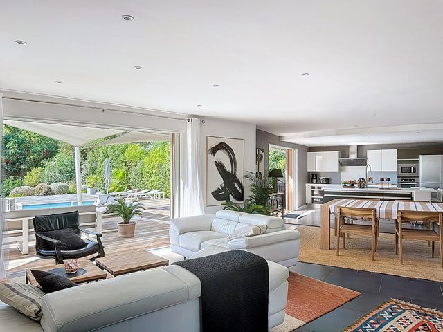 Afficher la photo en grand maison à vendre - 6 pièces - 201.0 m2 - PORTO VECCHIO - 201 - CORSE - Century 21 Demeures Conseils