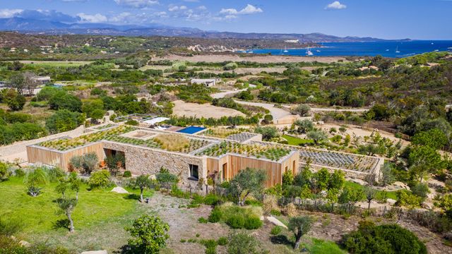 maison à louer - 7 pièces - 450.0 m2 - BONIFACIO - 201 - CORSE - Century 21 Demeures Conseils