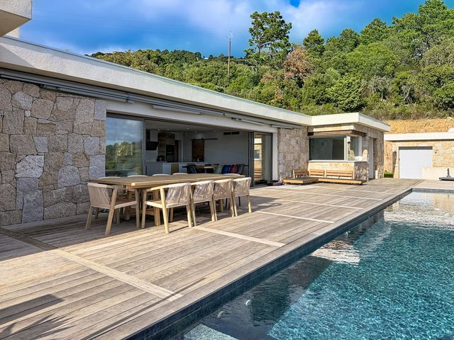 maison à vendre - 10 pièces - 320.0 m2 - PORTO VECCHIO - 201 - CORSE - Century 21 Demeures Conseils