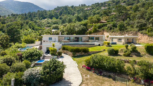 maison à vendre - 10 pièces - 320.0 m2 - PORTO VECCHIO - 201 - CORSE - Century 21 Demeures Conseils