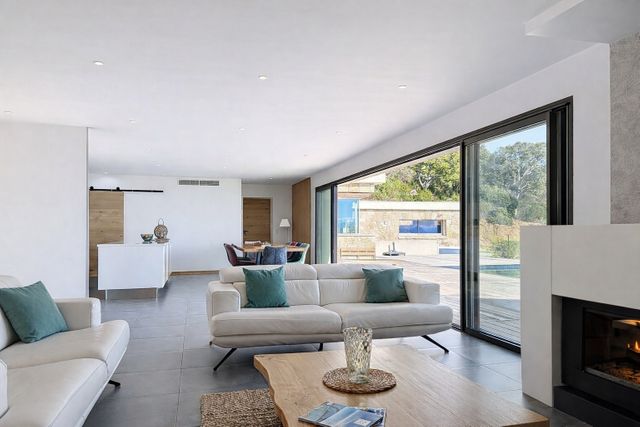 maison à vendre - 10 pièces - 320.0 m2 - PORTO VECCHIO - 201 - CORSE - Century 21 Demeures Conseils