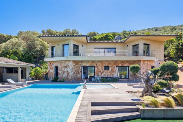 maison à vendre - 6 pièces - 226.71 m2 - FIGARI - 201 - CORSE - Century 21 Demeures Conseils