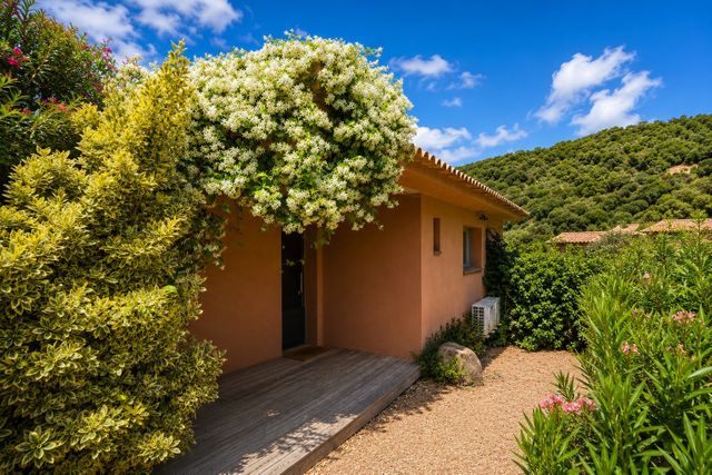 maison à vendre - 5 pièces - 205.97 m2 - STE LUCIE DE PORTO VECCHIO - 201 - CORSE - Century 21 Demeures Conseils
