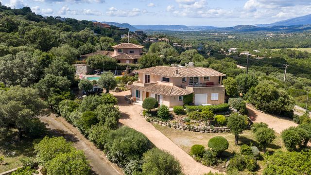 maison à vendre - 8 pièces - 200.0 m2 - ZONZA - 201 - CORSE - Century 21 Demeures Conseils
