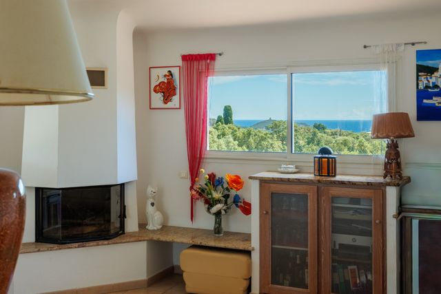 maison à vendre - 8 pièces - 200.0 m2 - ZONZA - 201 - CORSE - Century 21 Demeures Conseils