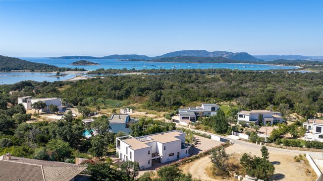 maison à vendre - 8 pièces - 257.0 m2 - ZONZA - 201 - CORSE - Century 21 Demeures Conseils