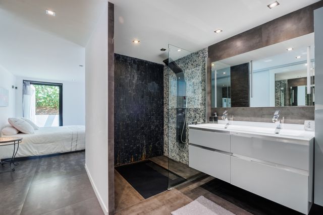 maison à vendre - 8 pièces - 257.97 m2 - ZONZA - 201 - CORSE - Century 21 Demeures Conseils