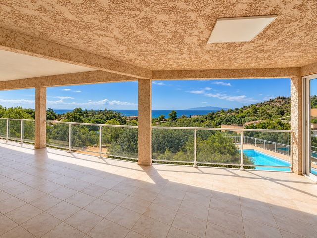 maison à vendre - 6 pièces - 212.0 m2 - PORTO VECCHIO - 201 - CORSE - Century 21 Demeures Conseils