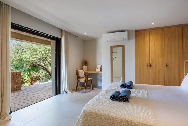 maison à louer - 7 pièces - 350.0 m2 - PORTO VECCHIO - 201 - CORSE - Century 21 Demeures Conseils