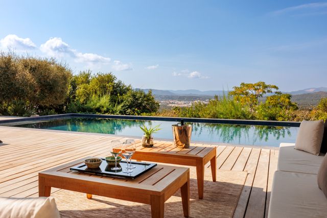 maison à louer - 7 pièces - 350.0 m2 - PORTO VECCHIO - 201 - CORSE - Century 21 Demeures Conseils