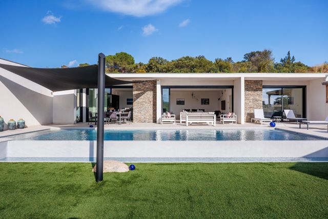 maison à louer - 5 pièces - 170.0 m2 - ZONZA - 201 - CORSE - Century 21 Demeures Conseils