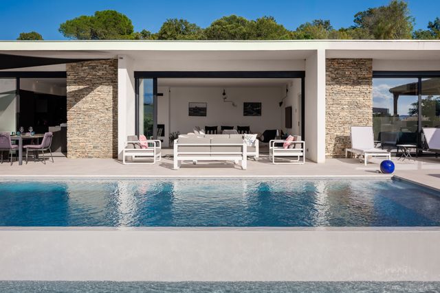 maison à louer - 5 pièces - 170.0 m2 - ZONZA - 201 - CORSE - Century 21 Demeures Conseils