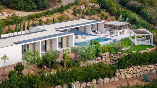 maison à louer - 5 pièces - 170.0 m2 - ZONZA - 201 - CORSE - Century 21 Demeures Conseils