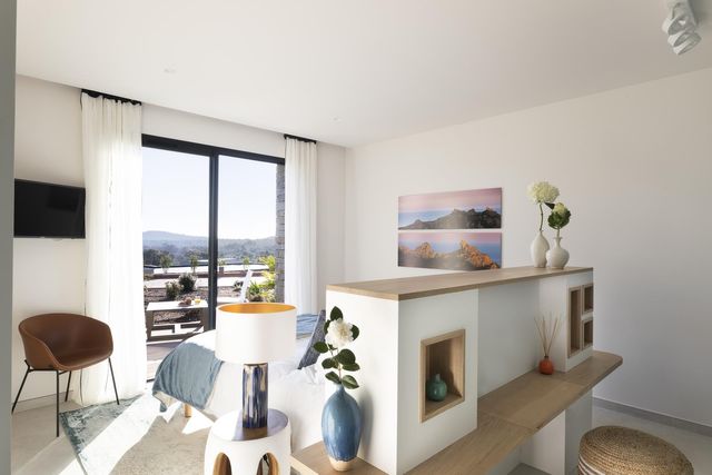 maison à louer - 7 pièces - 350.0 m2 - ZONZA - 201 - CORSE - Century 21 Demeures Conseils