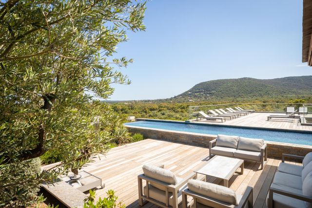 maison à louer - 7 pièces - 350.0 m2 - ZONZA - 201 - CORSE - Century 21 Demeures Conseils