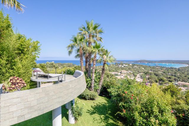 Afficher la photo en grand maison à vendre - 7 pièces - 314.07 m2 - ZONZA - 201 - CORSE - Century 21 Demeures Conseils