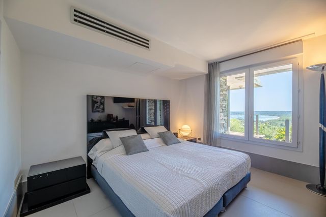 Afficher la photo en grand maison à vendre - 7 pièces - 314.07 m2 - ZONZA - 201 - CORSE - Century 21 Demeures Conseils