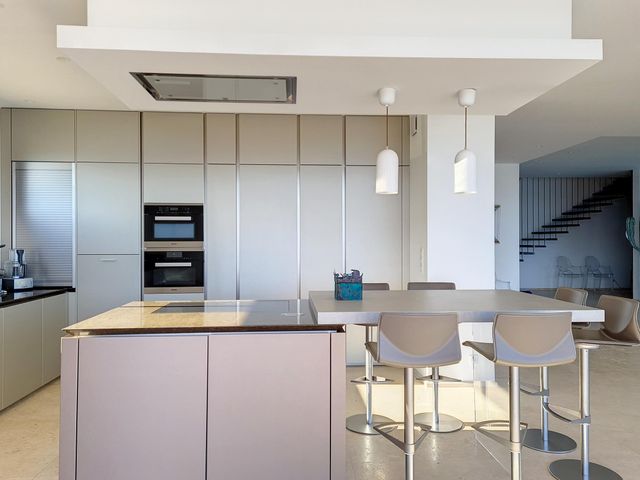 maison à louer - 6 pièces - 340.0 m2 - PORTO VECCHIO - 201 - CORSE - Century 21 Demeures Conseils