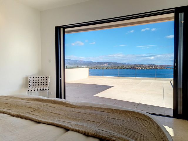 maison à louer - 6 pièces - 340.0 m2 - PORTO VECCHIO - 201 - CORSE - Century 21 Demeures Conseils