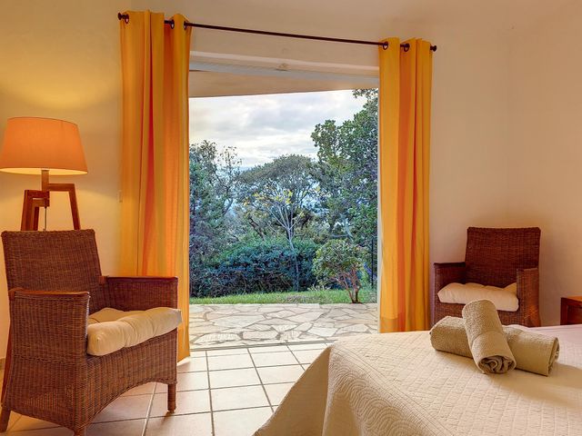 maison à louer - 7 pièces - 250.0 m2 - LECCI - 201 - CORSE - Century 21 Demeures Conseils