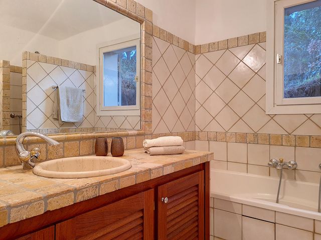 maison à louer - 7 pièces - 250.0 m2 - LECCI - 201 - CORSE - Century 21 Demeures Conseils