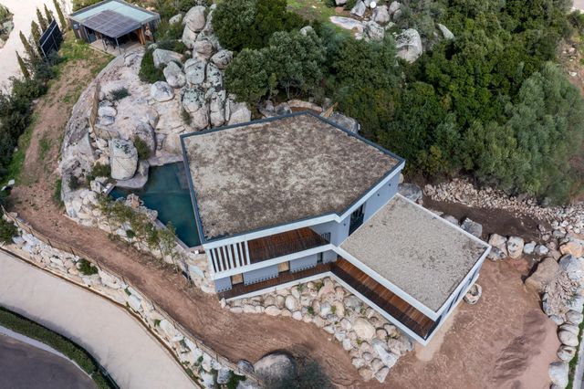 maison à vendre - 6 pièces - 230.0 m2 - LECCI - 201 - CORSE - Century 21 Demeures Conseils