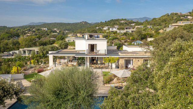 maison à louer - 6 pièces - 250.0 m2 - ZONZA - 201 - CORSE - Century 21 Demeures Conseils