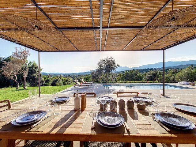 maison à louer - 5 pièces - 200.0 m2 - PORTO VECCHIO - 201 - CORSE - Century 21 Demeures Conseils