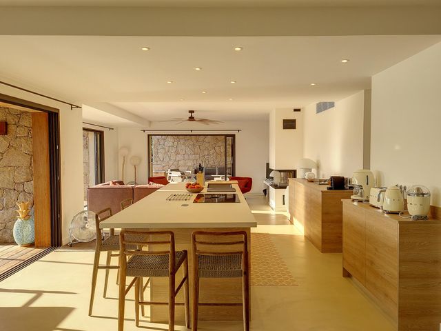 maison à louer - 5 pièces - 200.0 m2 - PORTO VECCHIO - 201 - CORSE - Century 21 Demeures Conseils