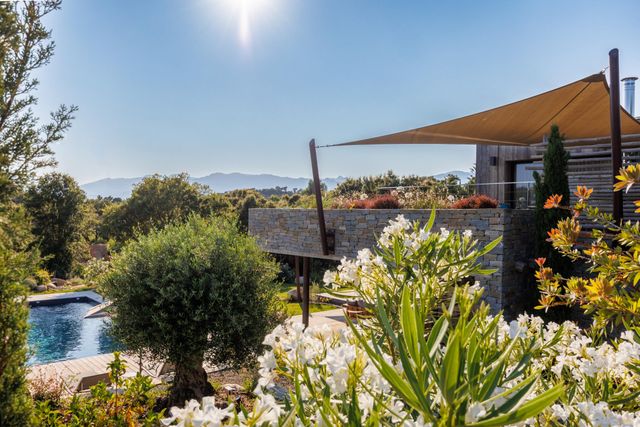 maison à louer - 5 pièces - 190.0 m2 - ZONZA - 201 - CORSE - Century 21 Demeures Conseils