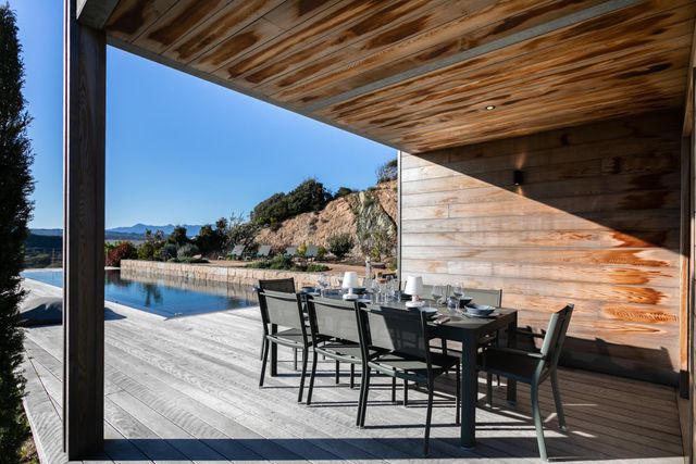 maison à louer - 5 pièces - 300.0 m2 - BONIFACIO - 201 - CORSE - Century 21 Demeures Conseils