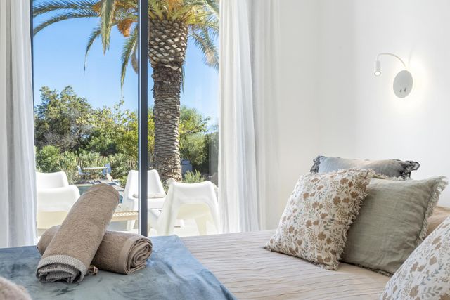 maison à louer - 5 pièces - 180.0 m2 - LECCI - 201 - CORSE - Century 21 Demeures Conseils