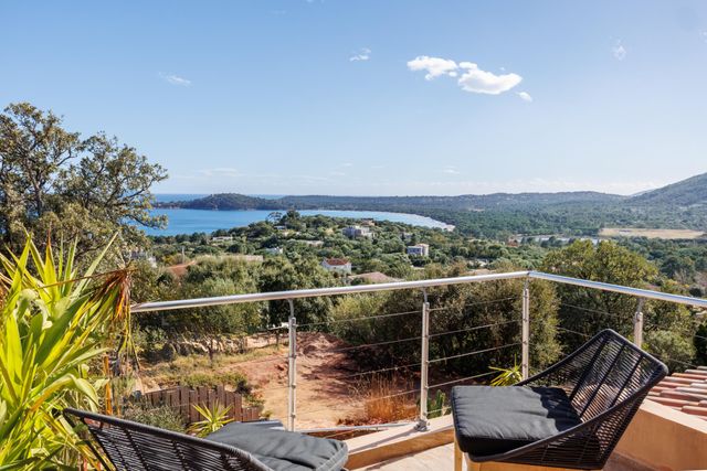 maison à vendre - 6 pièces - 235.0 m2 - ZONZA - 201 - CORSE - Century 21 Demeures Conseils