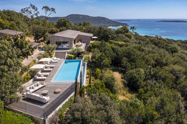 maison à louer - 7 pièces - 300.0 m2 - PORTO VECCHIO - 201 - CORSE - Century 21 Demeures Conseils