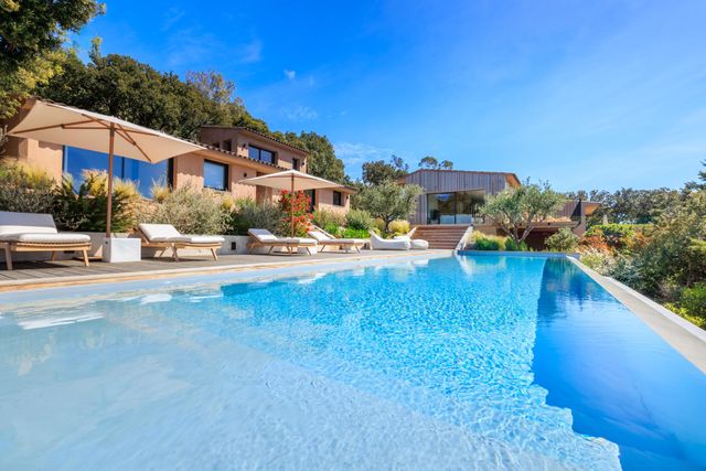 maison à louer - 7 pièces - 300.0 m2 - PORTO VECCHIO - 201 - CORSE - Century 21 Demeures Conseils