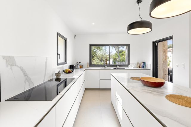 maison à louer - 6 pièces - 250.0 m2 - ZONZA - 201 - CORSE - Century 21 Demeures Conseils