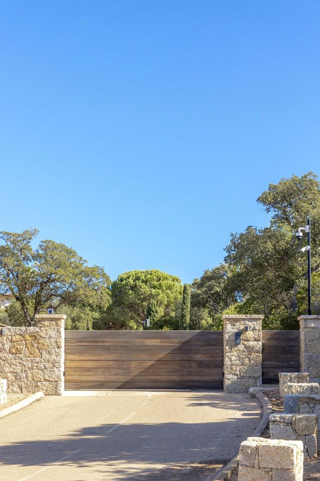 maison à louer - 6 pièces - 250.0 m2 - ZONZA - 201 - CORSE - Century 21 Demeures Conseils