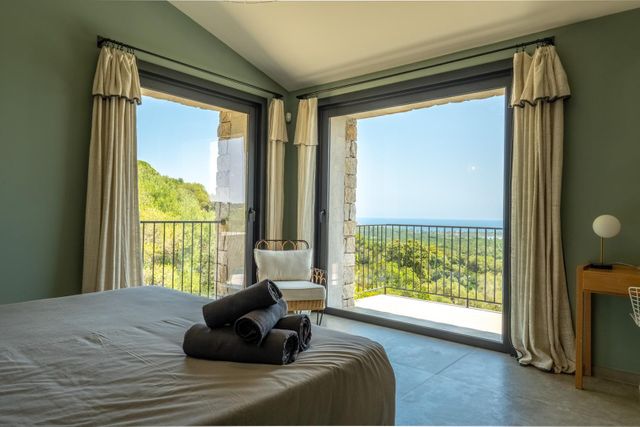 maison à louer - 4 pièces - 235.0 m2 - ZONZA - 201 - CORSE - Century 21 Demeures Conseils