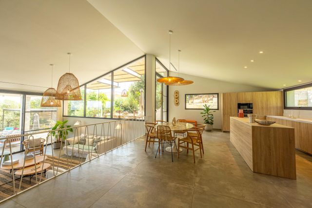 maison à louer - 4 pièces - 235.0 m2 - ZONZA - 201 - CORSE - Century 21 Demeures Conseils